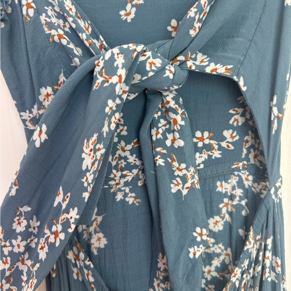 Faithful the brand Giselle tie back dress - Picture 10 of 12